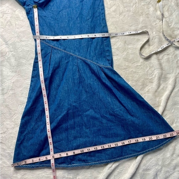 Anthropologie Pilcro Ruffled Hem High Rise Ultra Wide Leg Flare Crop Jeans - Picture 14 of 16